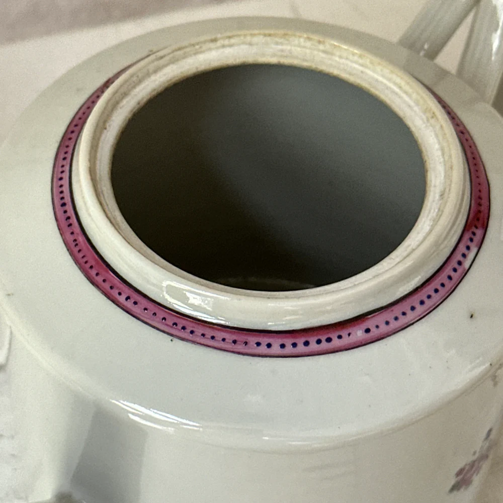18th-century Famille Rose Chinese Qing Porcelain Teapot - Image 3