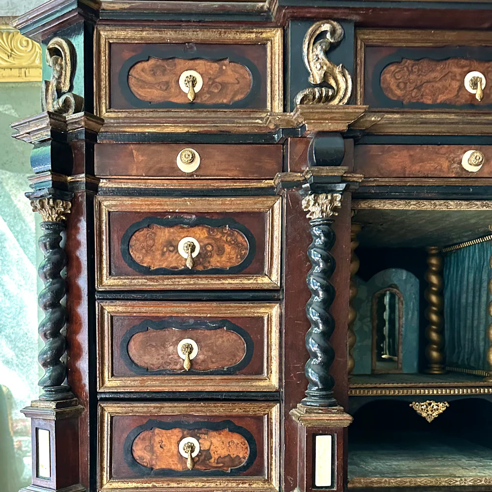 18th Century Ornate Italian Cabinet - Image 3