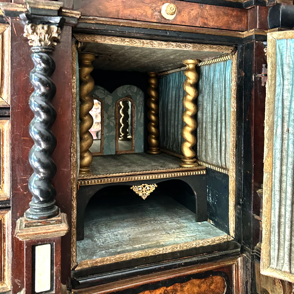 18th Century Ornate Italian Cabinet - Image 6
